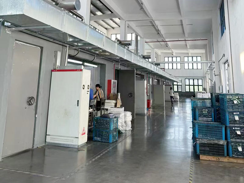江苏嘉鹰五金科技有限公司-企业环境抛光车间1